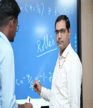 dep_assets/research_fac/maths/cl1_maths_img3.webp