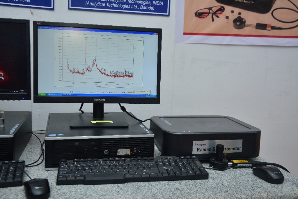 dep_assets/images/chemistryreserachfacility_6.jpg