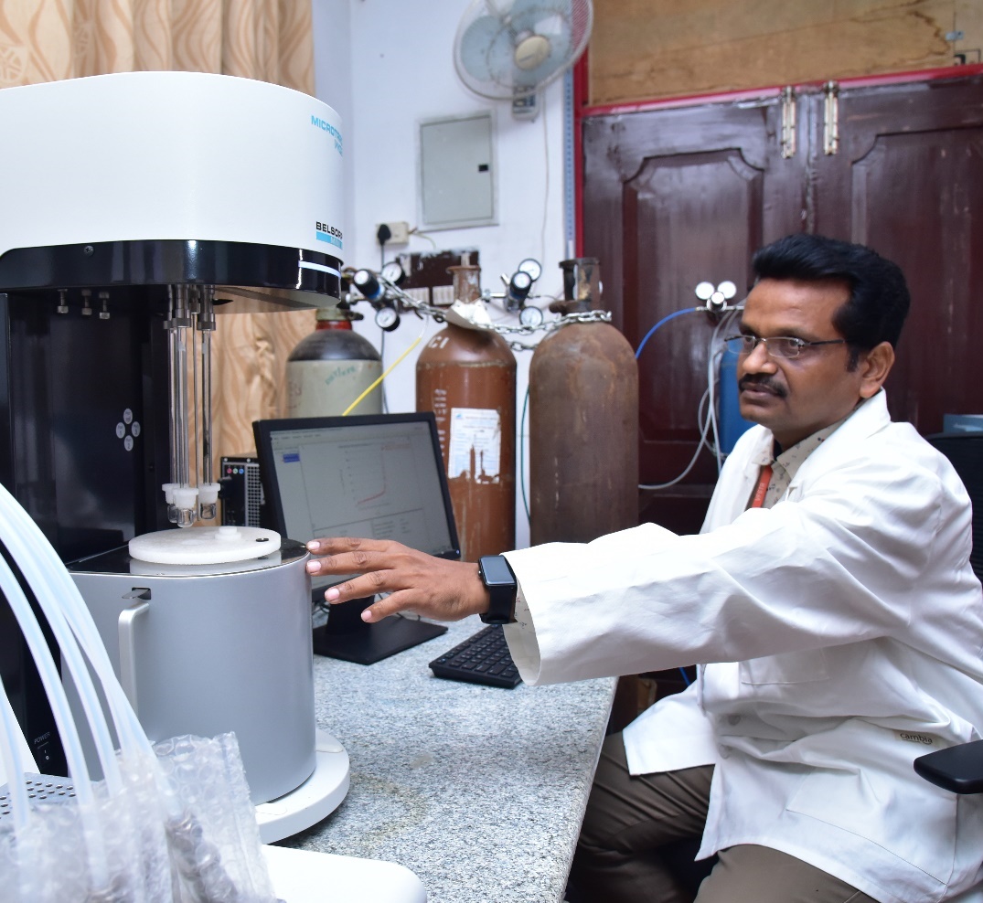 dep_assets/research_fac/chemstry/cl1_chemstry_img1.jpg