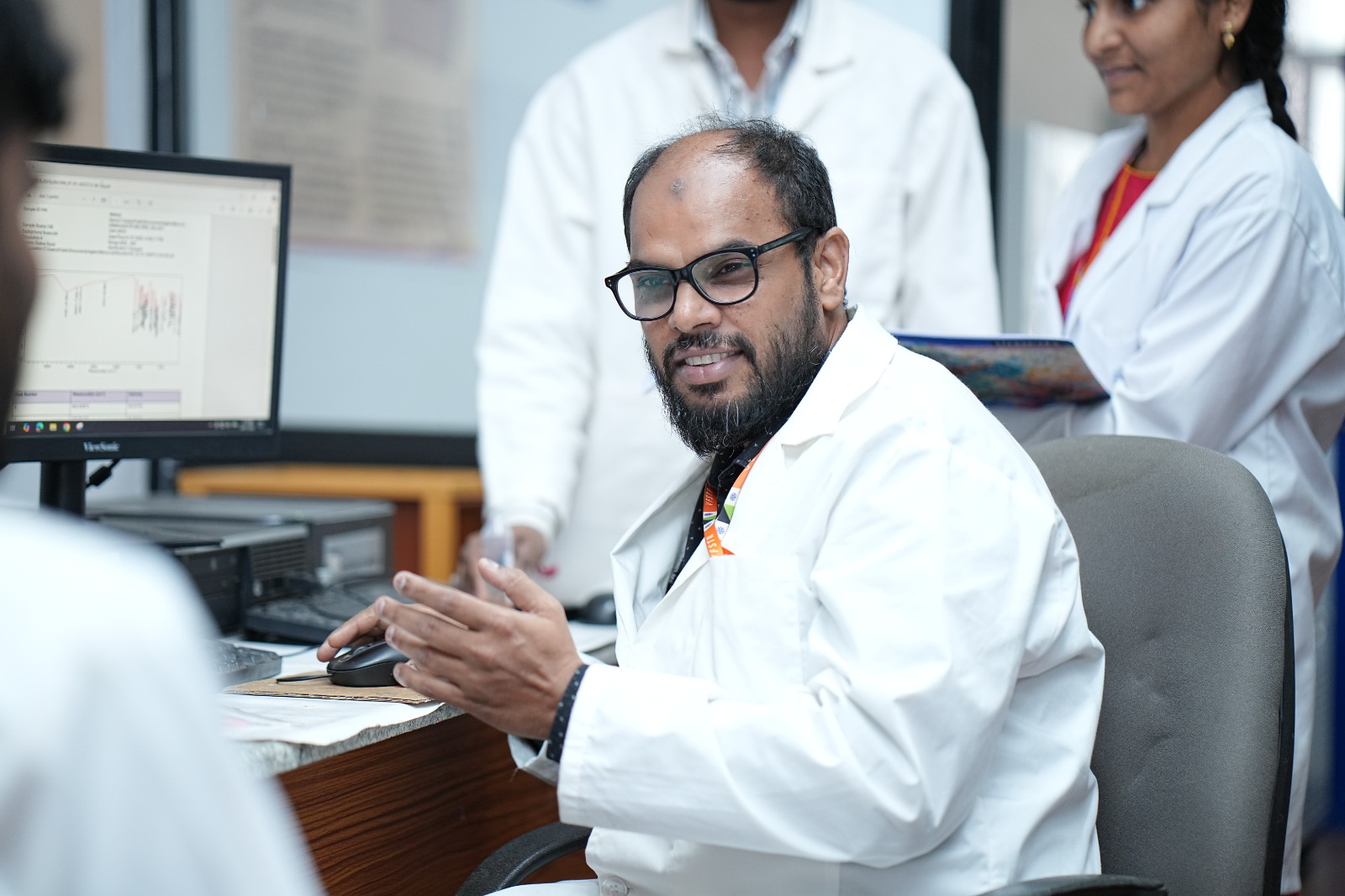 dep_assets/research_fac/chemstry/cl1_chemstry_img4.png