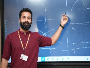 dep_assets/research_fac/maths/cl4_maths_img3.jpeg